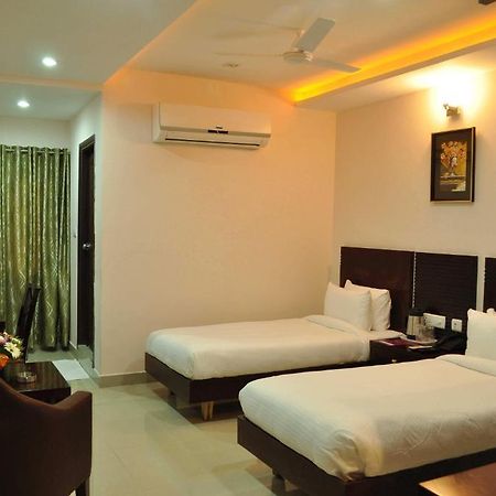 Swagath De Royal Hotel Hyderabad Exterior photo