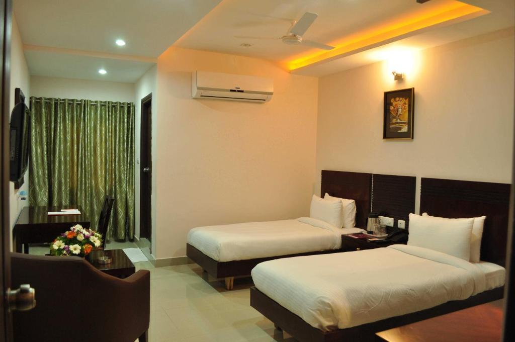 Swagath De Royal Hotel Hyderabad Exterior photo