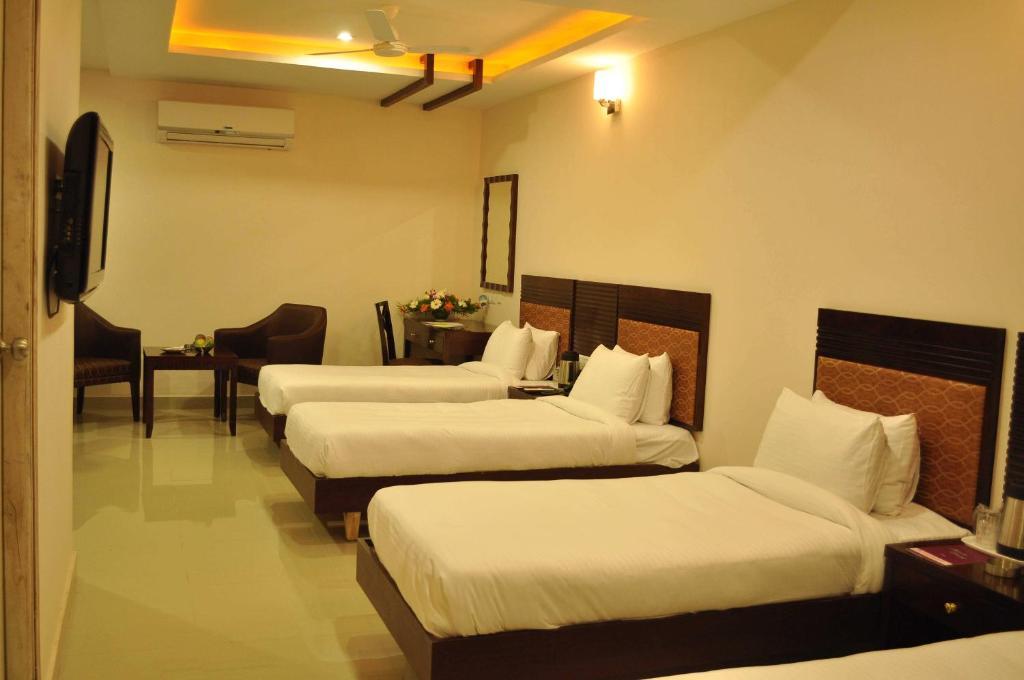 Swagath De Royal Hotel Hyderabad Exterior photo
