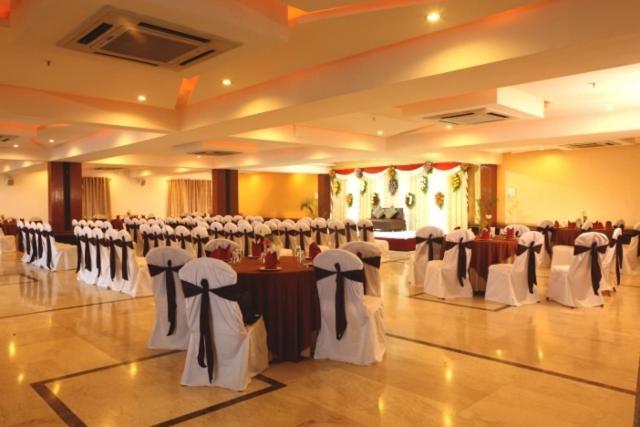 Swagath De Royal Hotel Hyderabad Exterior photo