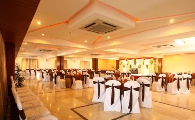 Swagath De Royal Hotel Hyderabad Exterior photo