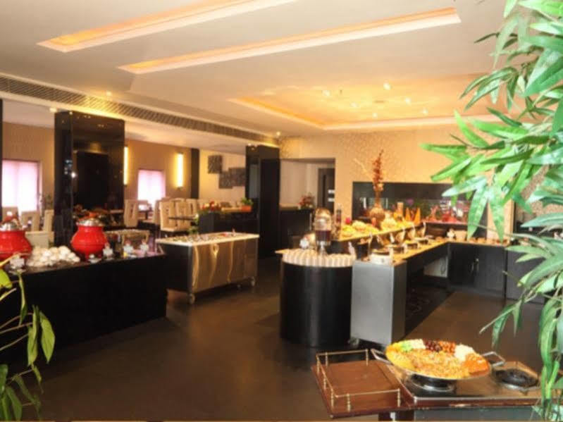 Swagath De Royal Hotel Hyderabad Exterior photo
