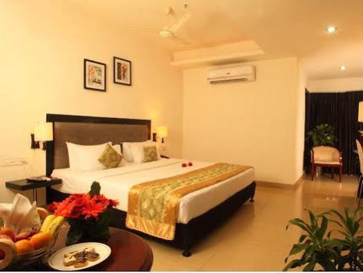 Swagath De Royal Hotel Hyderabad Exterior photo